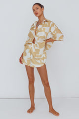 On Vacay Elastic Waist Shorts Print Yellow